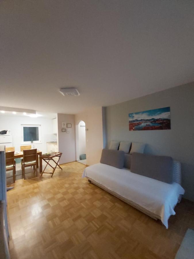 Apartma Arnez Μπλεντ Εξωτερικό φωτογραφία
