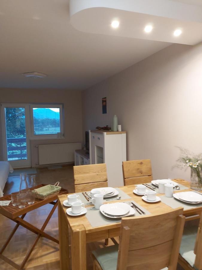 Apartma Arnez Μπλεντ Εξωτερικό φωτογραφία
